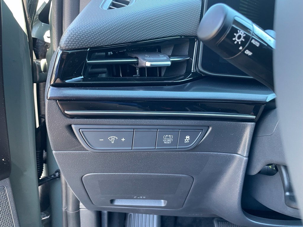 2027 Kia Niro LX