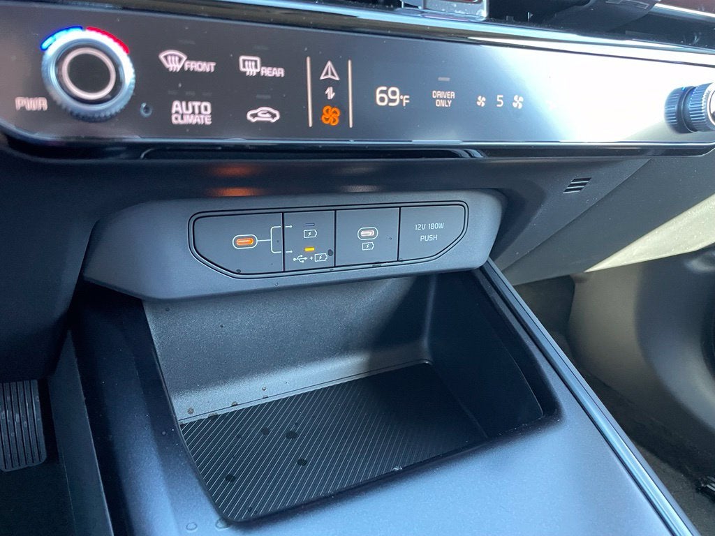 2027 Kia Niro LX