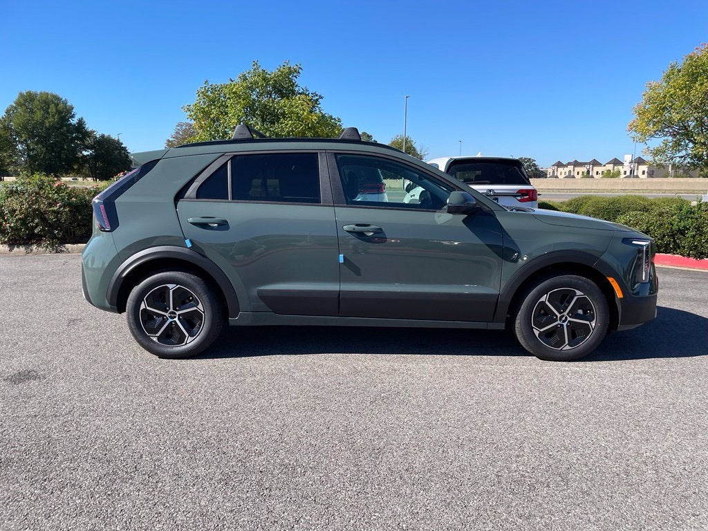 2027 Kia Niro LX