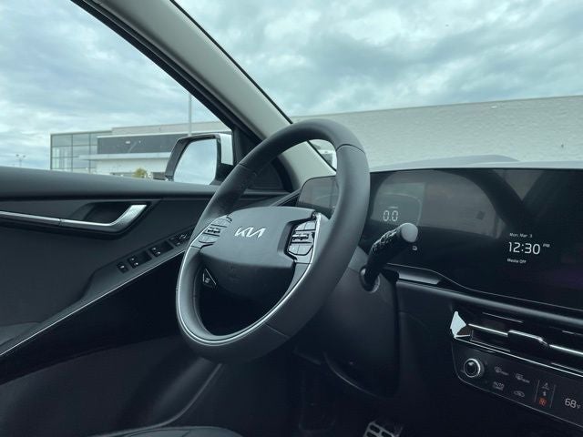 2025 Kia Niro EX Touring