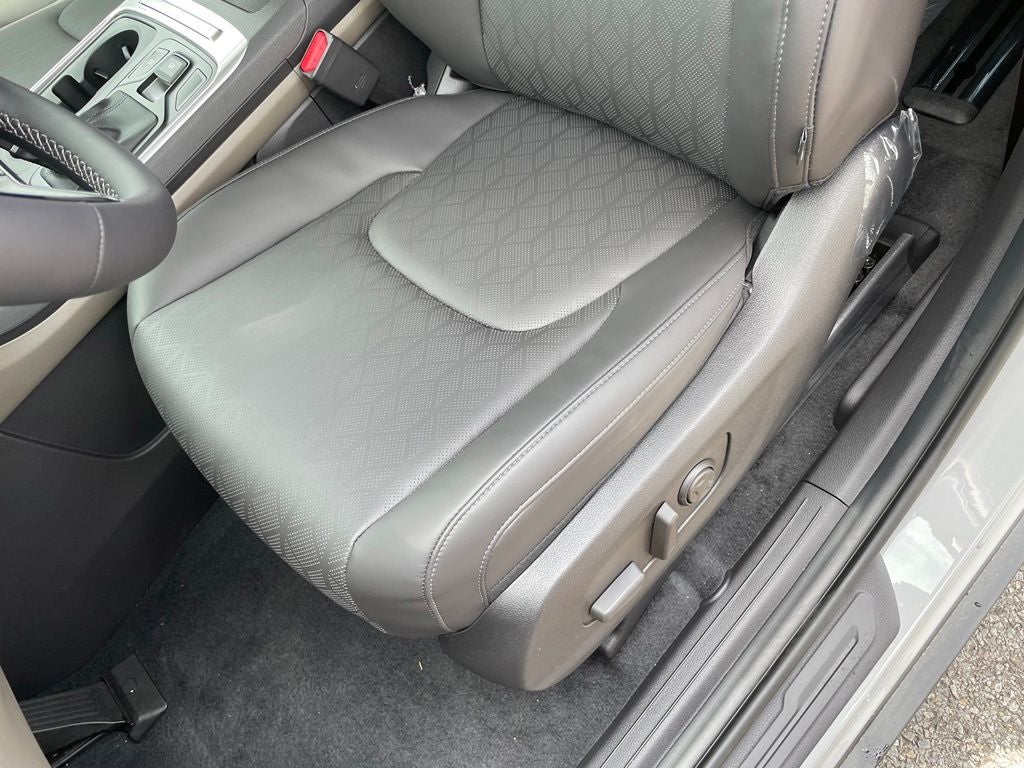 2027 Kia Carnival LXS