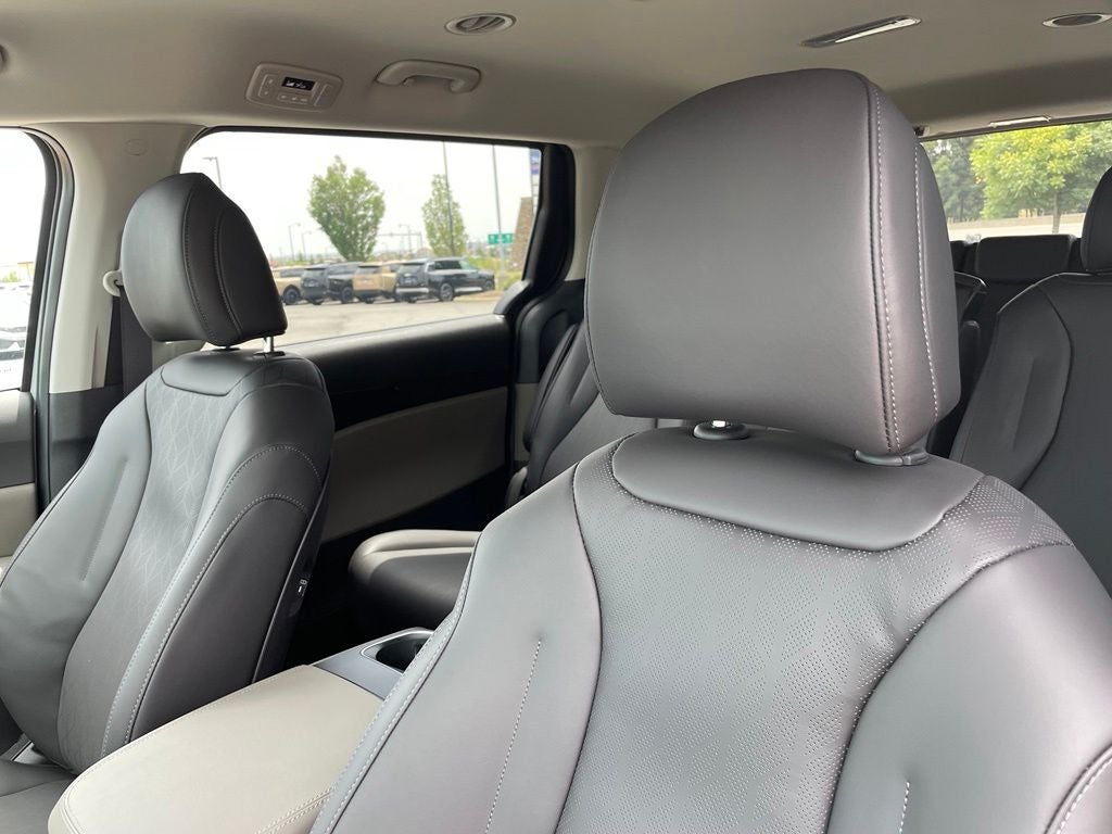 2027 Kia Carnival LXS