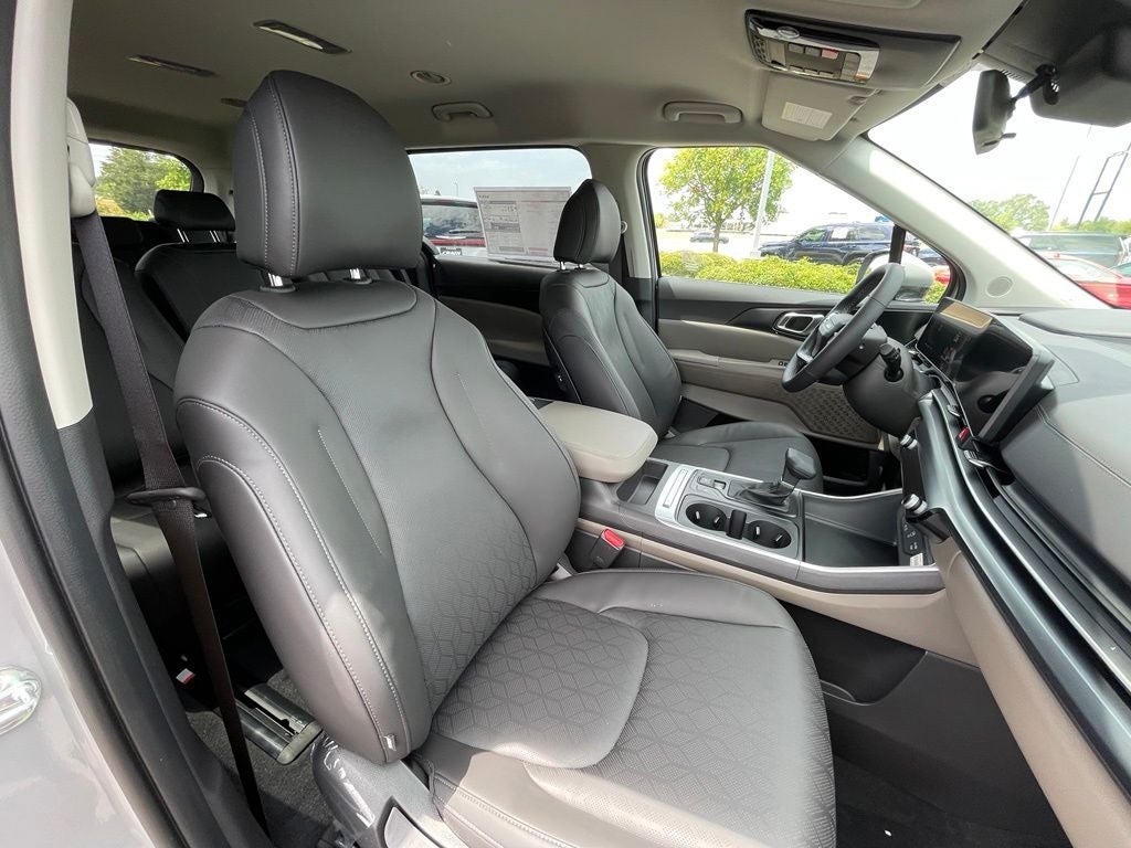 2027 Kia Carnival LXS