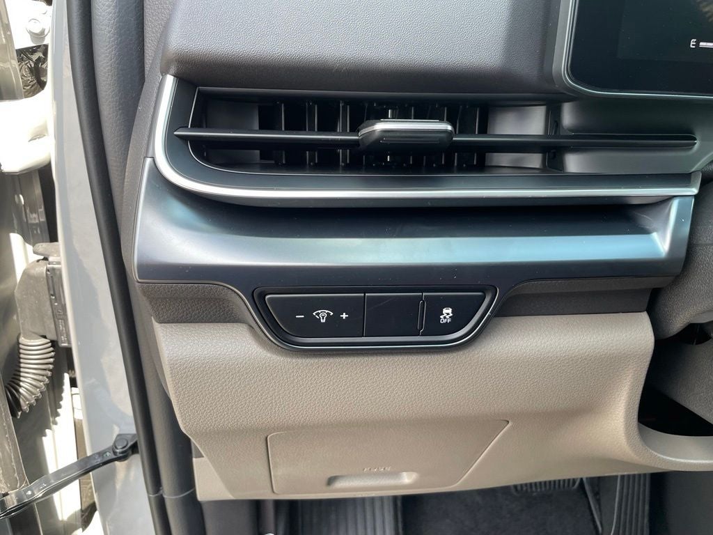 2027 Kia Carnival LX