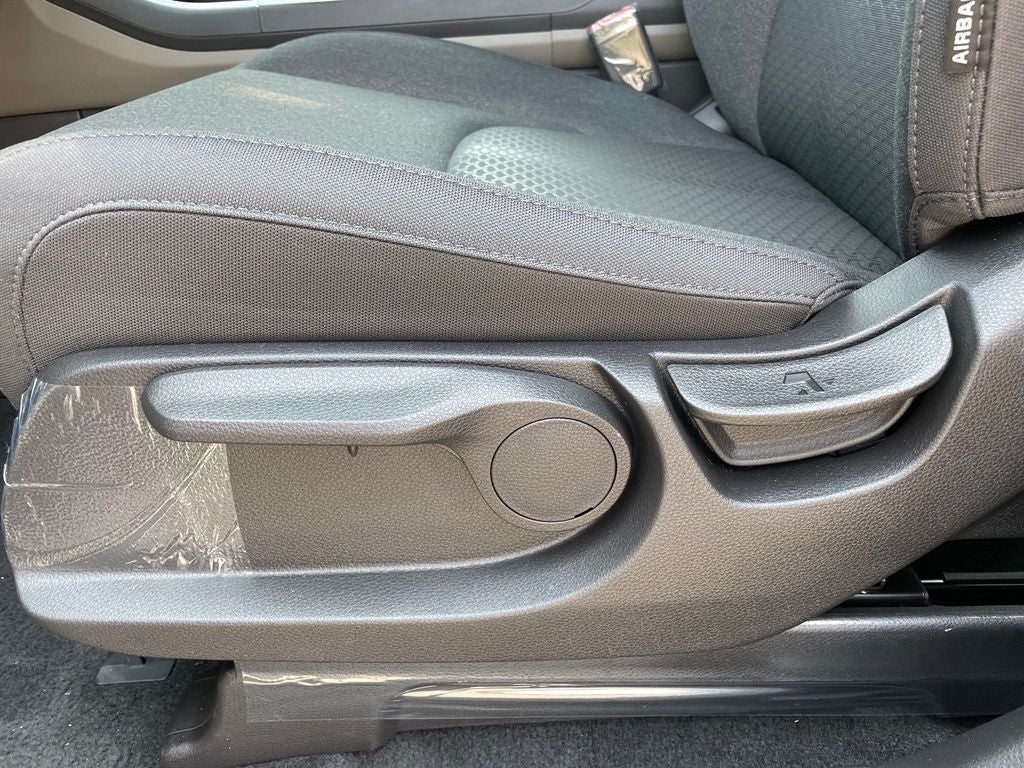 2027 Kia Carnival LX