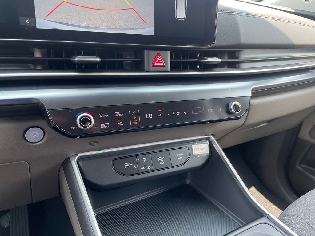2027 Kia Carnival LX