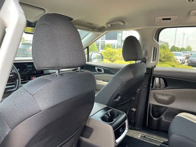2027 Kia Carnival LX