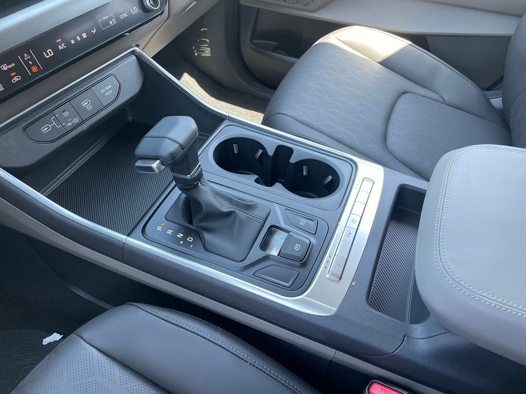 2027 Kia Carnival LXS