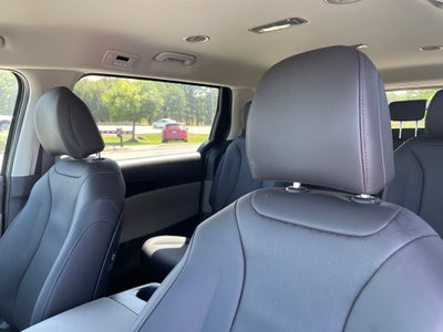 2027 Kia Carnival LXS