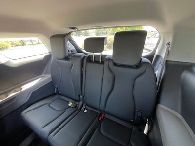 2027 Kia Carnival LXS