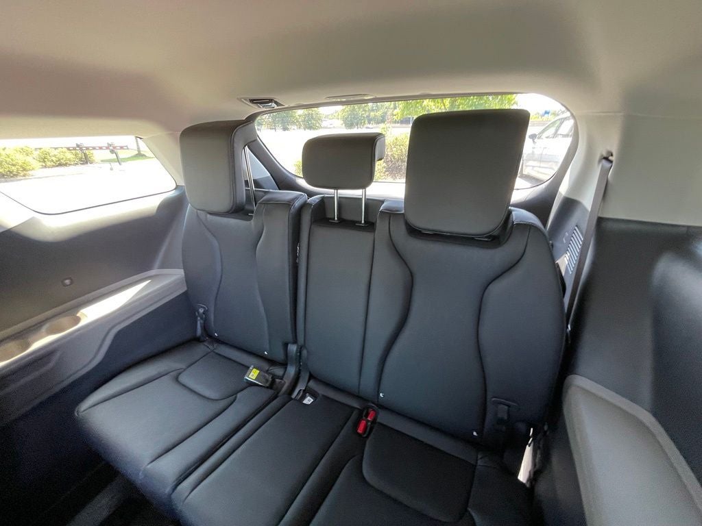 2027 Kia Carnival LXS