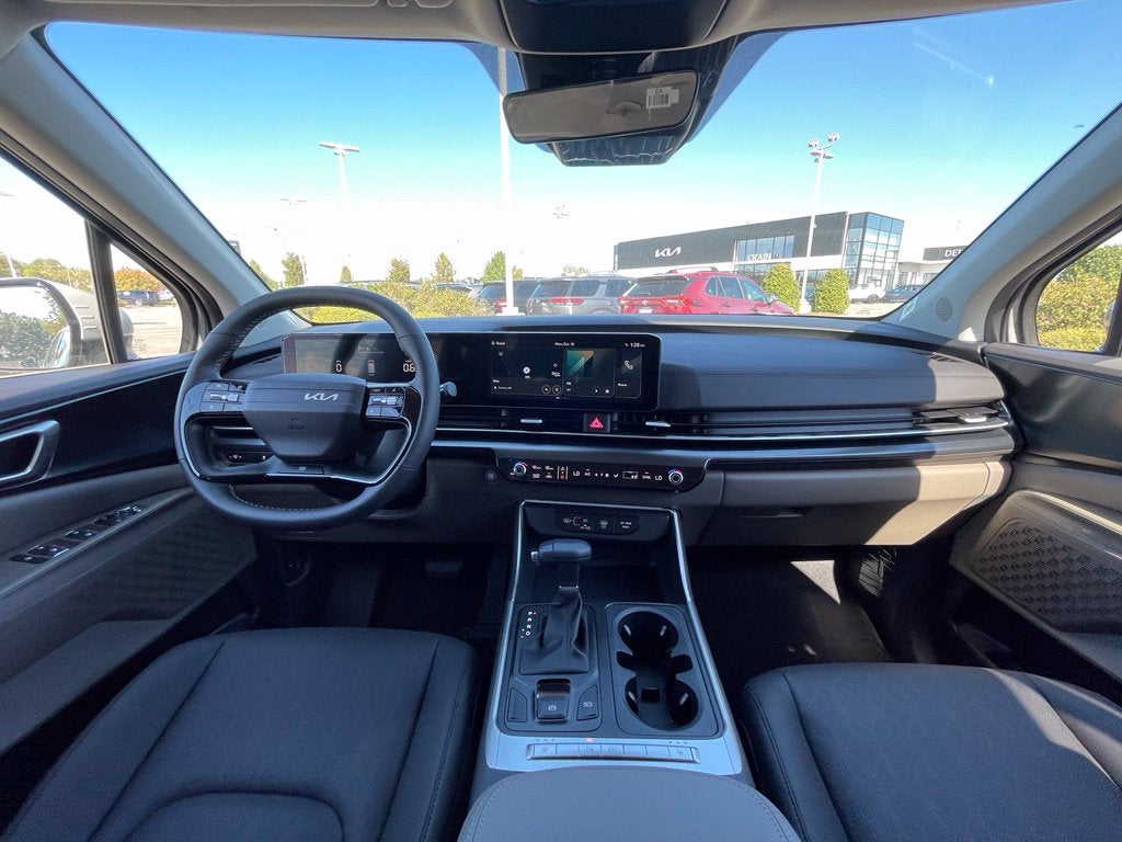 2027 Kia Carnival LXS
