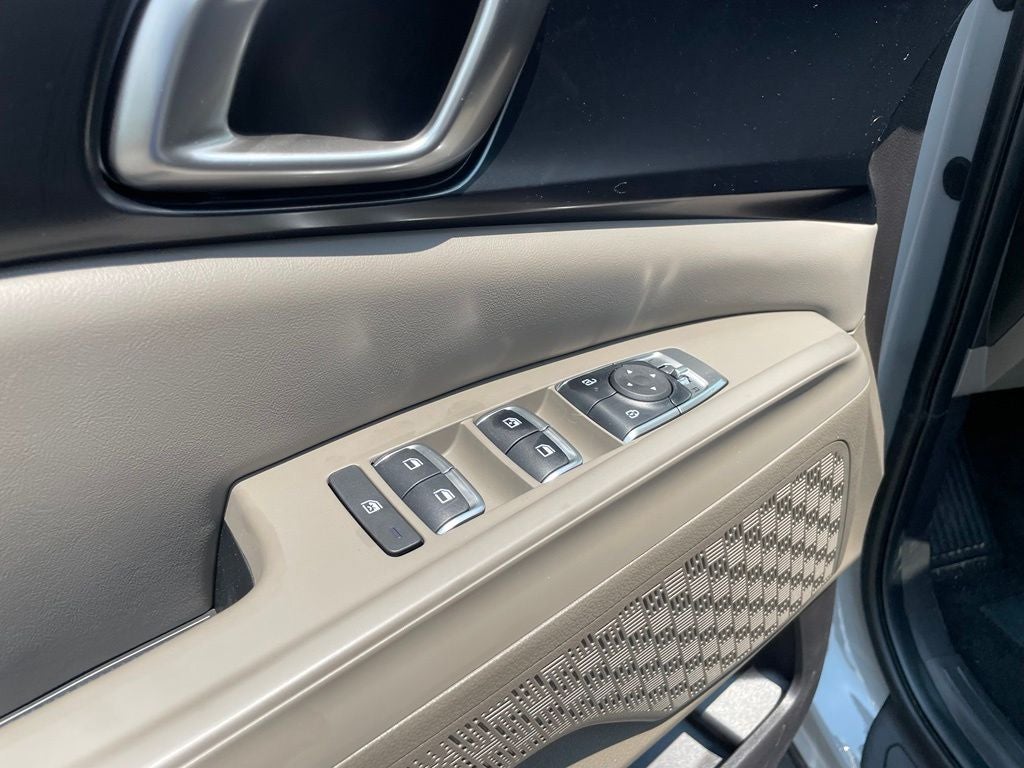 2027 Kia Carnival Hybrid LXS