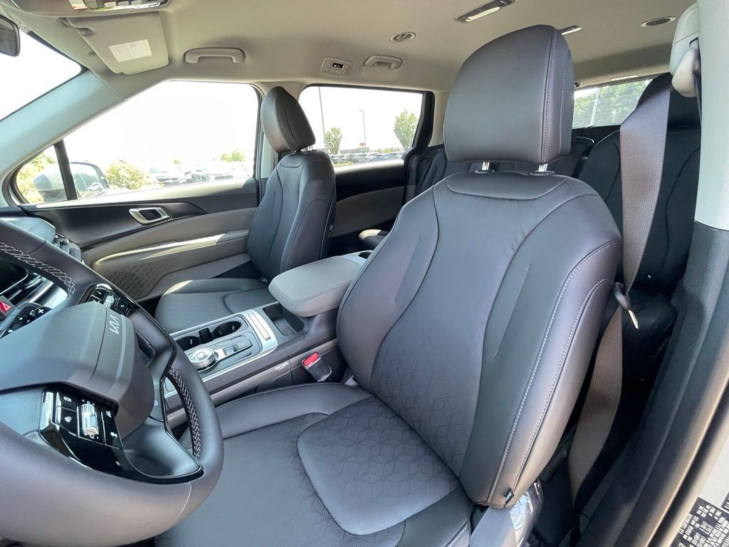 2027 Kia Carnival Hybrid LXS