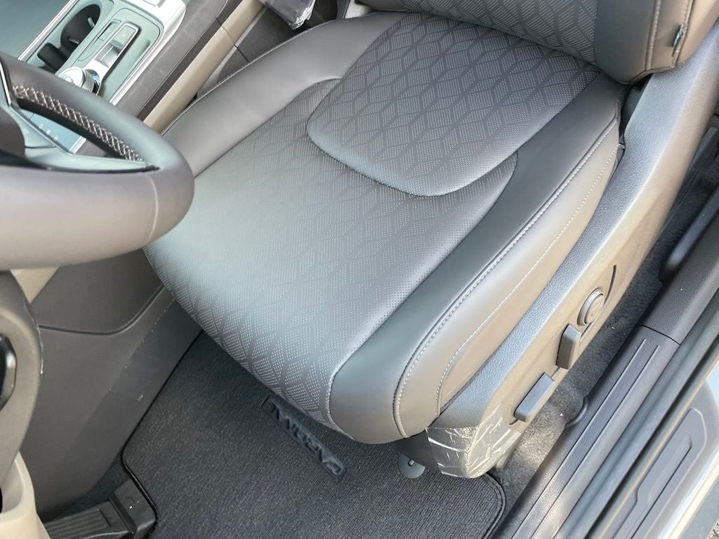 2027 Kia Carnival Hybrid LXS