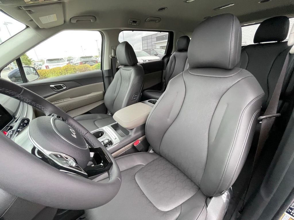 2026 Kia Carnival EX