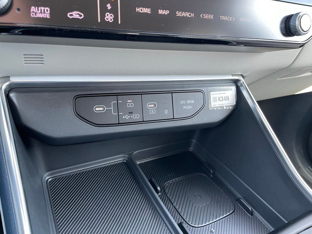 2026 Kia Carnival EX