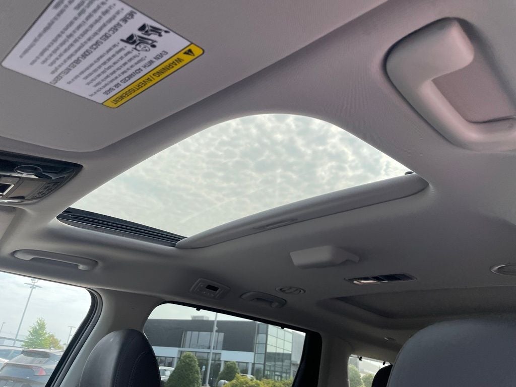 2027 Kia Carnival SX Prestige