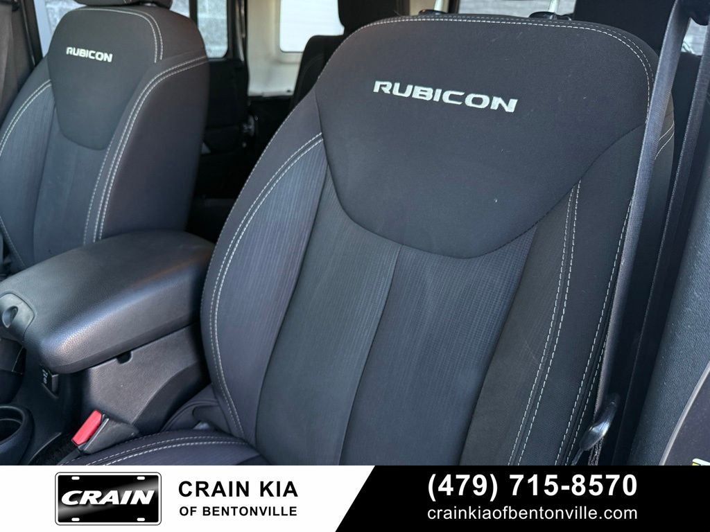 2014 Jeep Wrangler Unlimited Rubicon - LIFTED! / 4WD / CLEAN CARFAX