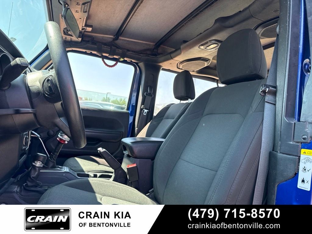 2018 Jeep Wrangler Sport - 4WD / CLEAN CARFAX
