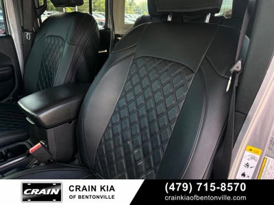 2018 Jeep Wrangler Unlimited Sport - 4WD / CLEAN CARFAX / LIFTED!