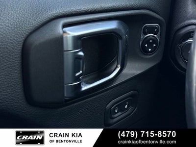 2018 Jeep Wrangler Unlimited Sahara - $48,230 MSRP / 4WD / ONE OWNER / LIFTED!