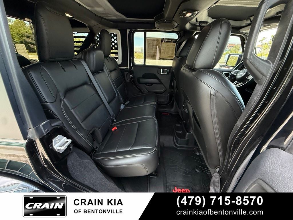 2018 Jeep Wrangler Unlimited Sahara - $48,230 MSRP / 4WD / ONE OWNER / LIFTED!