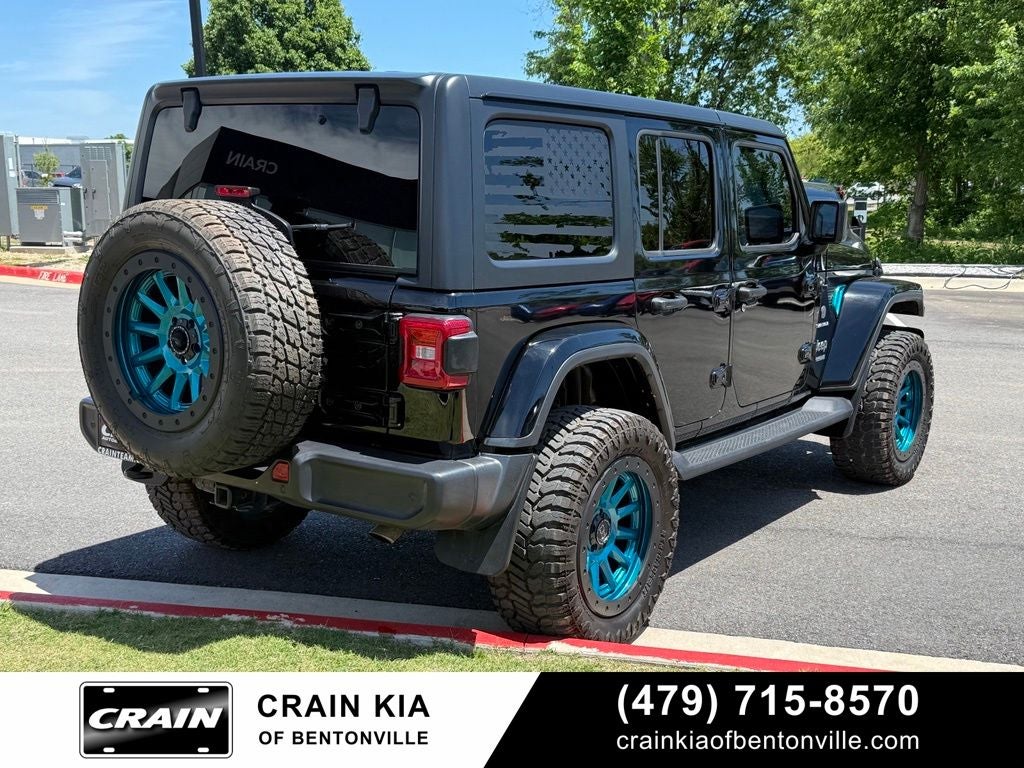 2018 Jeep Wrangler Unlimited Sahara - $48,230 MSRP / 4WD / ONE OWNER / LIFTED!