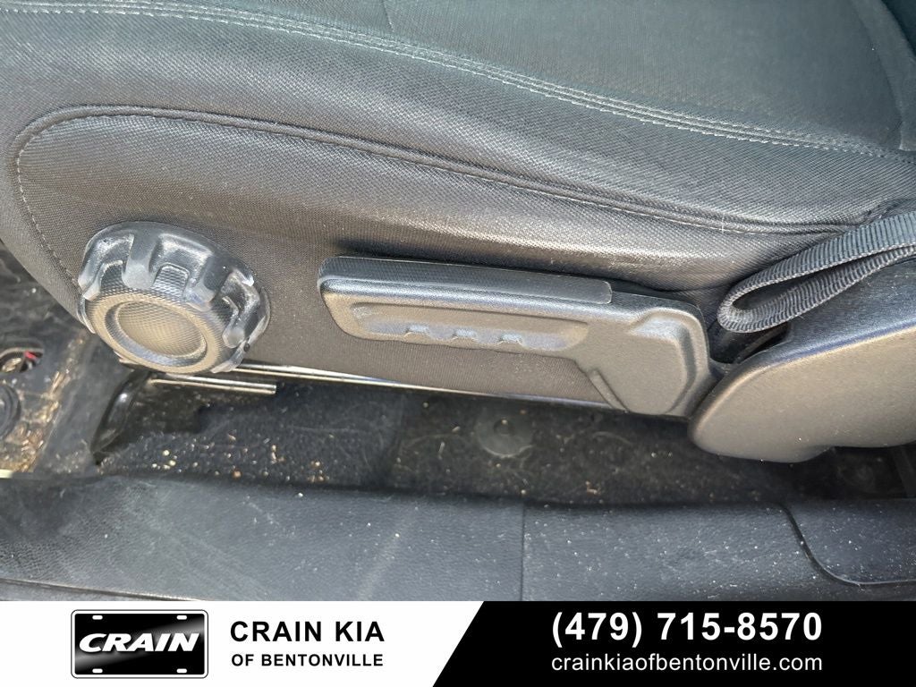 2020 Jeep Wrangler Unlimited Sahara - 4WD / SKY ONE TOUCH / ONE OWNER