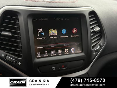 2016 Jeep Cherokee Trailhawk - 4WD / SUNROOF / CLEAN CARFAX