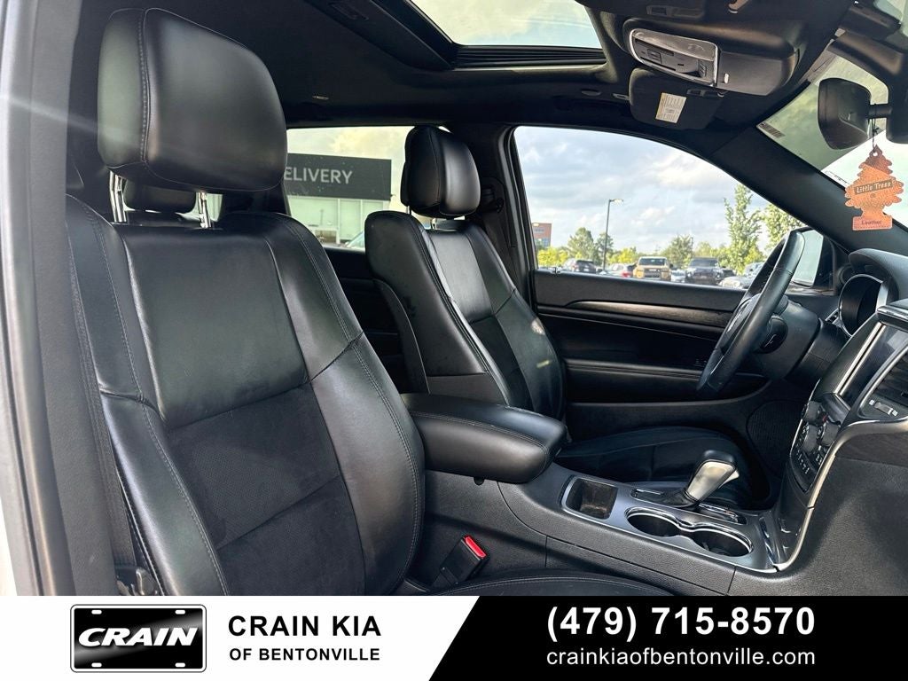 2018 Jeep Grand Cherokee Altitude - 4WD / SUNROOF
