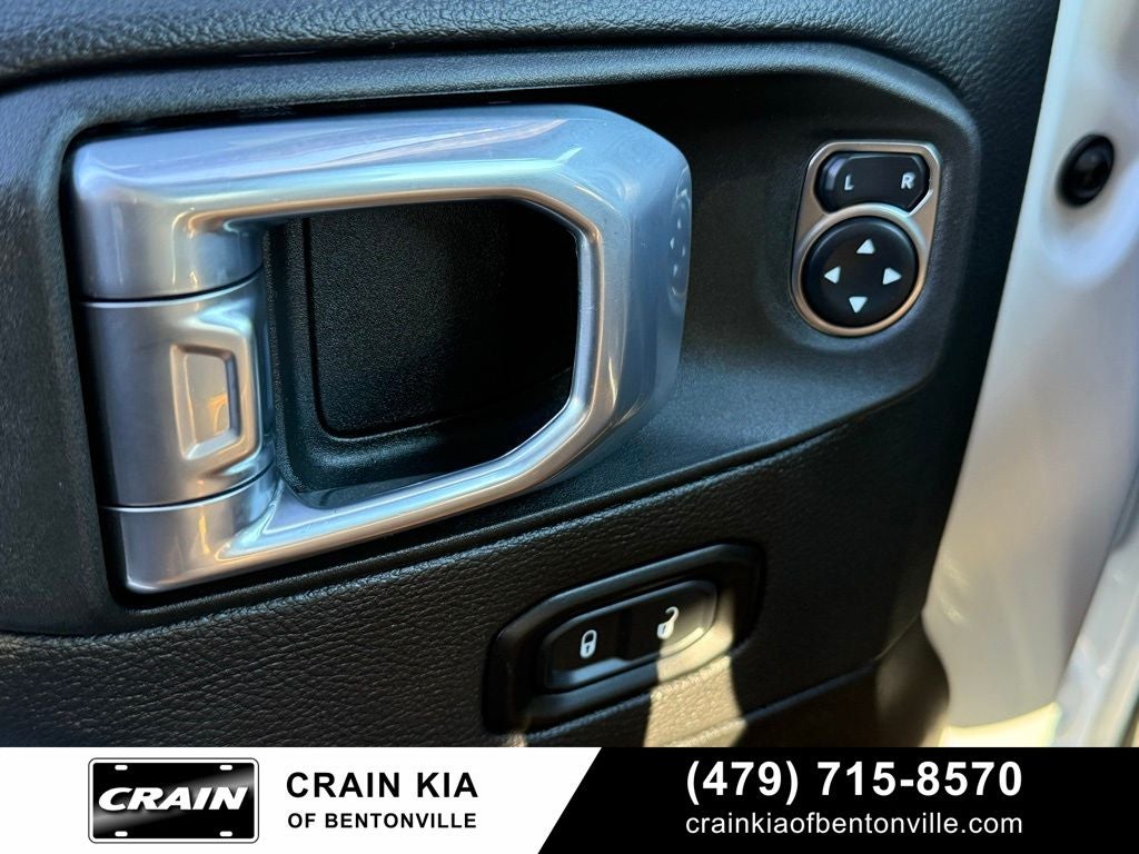 2022 Jeep Gladiator Overland - 4WD / CLEAN CARFAX