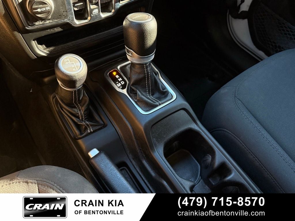 2022 Jeep Gladiator Overland - 4WD / CLEAN CARFAX