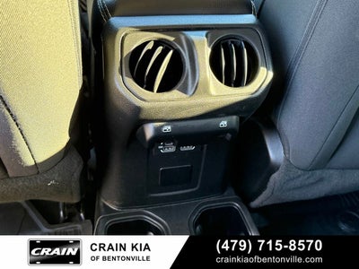 2022 Jeep Gladiator Overland - 4WD / CLEAN CARFAX