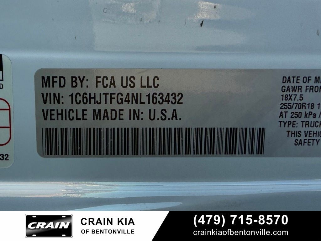 2022 Jeep Gladiator Overland - 4WD / CLEAN CARFAX