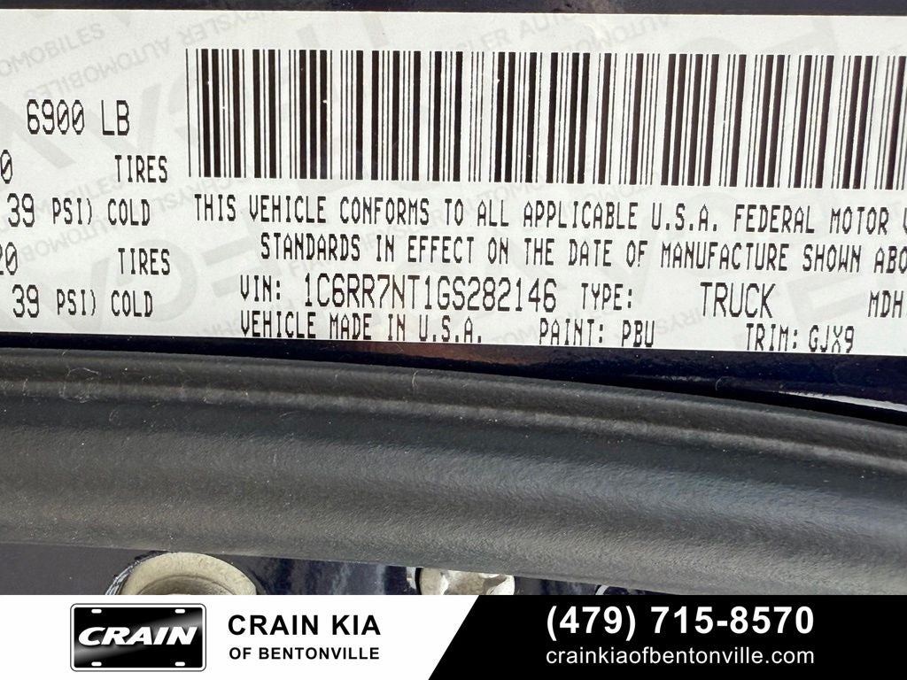 2016 RAM 1500 Laramie - 4WD / CLEAN CARFAX / ONE OWNER
