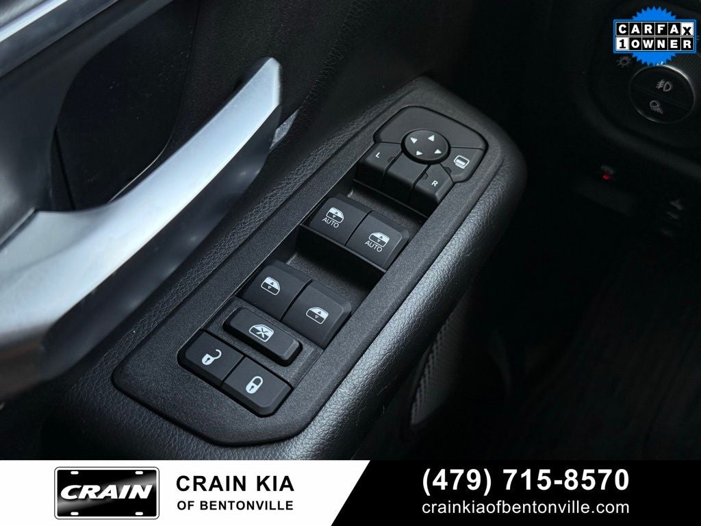 2025 RAM 1500 Big Horn/Lone Star - 4WD / PANORAMIC SUNROOF / ONE OWNER