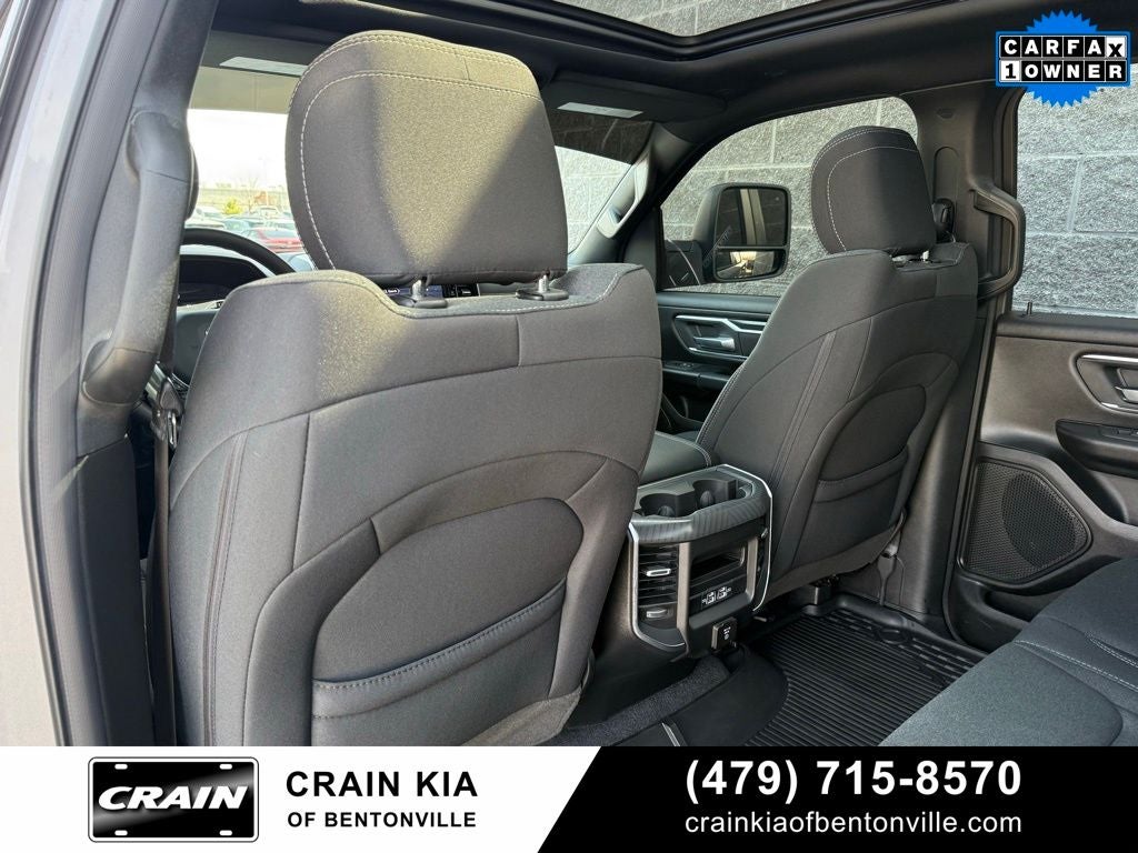 2025 RAM 1500 Big Horn/Lone Star - 4WD / PANORAMIC SUNROOF / ONE OWNER