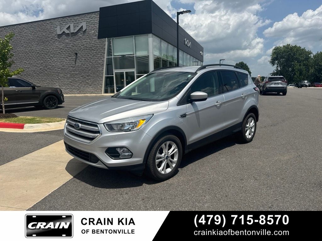 2018 Ford Escape SE - 4WD / CLEAN CARFAX / ONE OWNER