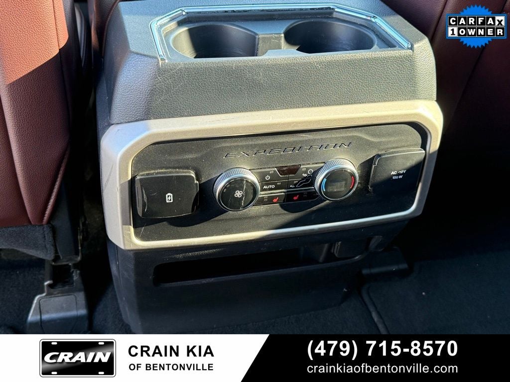 2024 Ford Expedition Limited - 4WD / PANORAMIC SUNROOF / CLEAN CARFAX / 1 OWNER