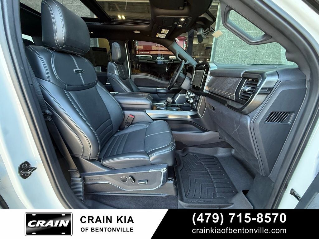 2023 Ford F-150 Platinum - 4WD / PANORAMIC SUNROOF / CLEAN CARFAX