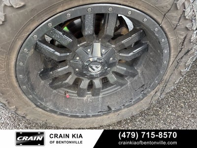 2016 Chevrolet Silverado 1500 LT - 4WD / LIFTED / WHEELS / TIRES