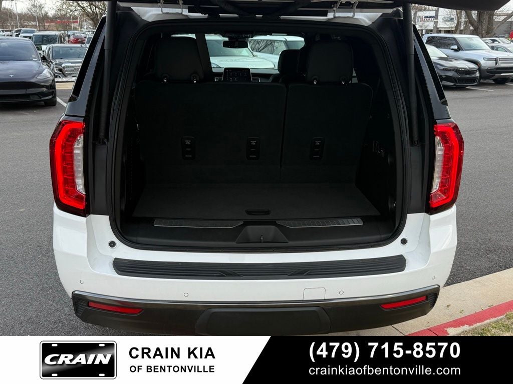 2024 GMC Yukon AT4 - 4WD / PANORAMIC SUNROOF / CLEAN CARFAX