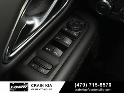 2022 GMC Yukon AT4 - 4WD / PANORAMIC SUNROOF / CLEAN CARFAX