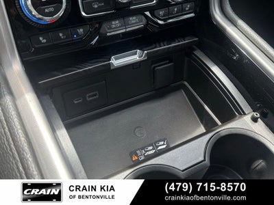 2022 GMC Yukon XL Denali - 4WD / CLEAN CARFAX