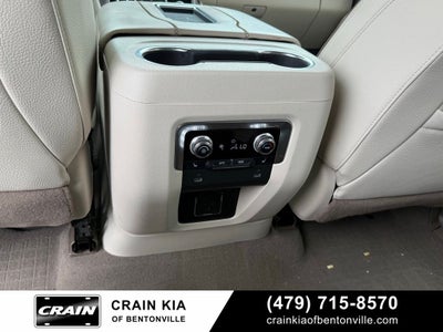 2022 GMC Yukon XL Denali - 4WD / CLEAN CARFAX / ONE OWNER