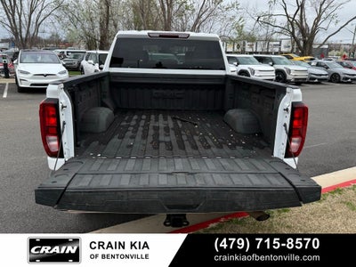 2024 GMC Sierra 2500HD SLE - 4WD / CLEAN CARFAX / ONE OWNER