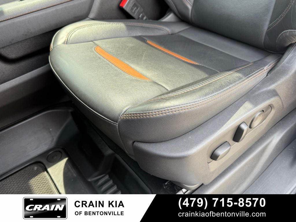 2024 GMC Sierra 2500HD AT4 Premium Plus - 4WD / SUNROOF / CLEAN CARFAX