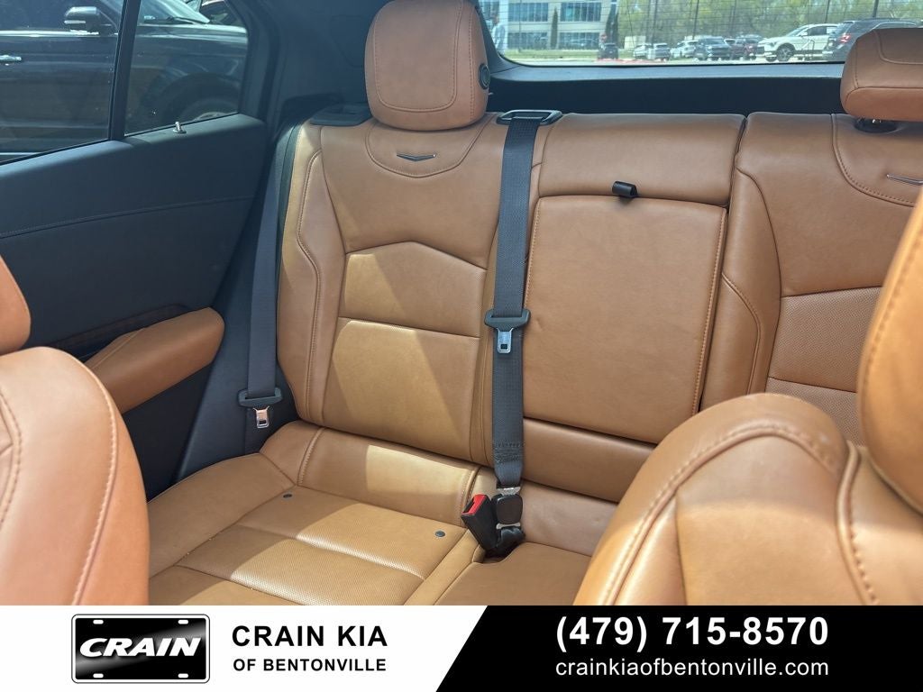 2019 Cadillac XT4 Premium Luxury - AWD / PANORAMIC SUNROOF / CLEAN CARFAX