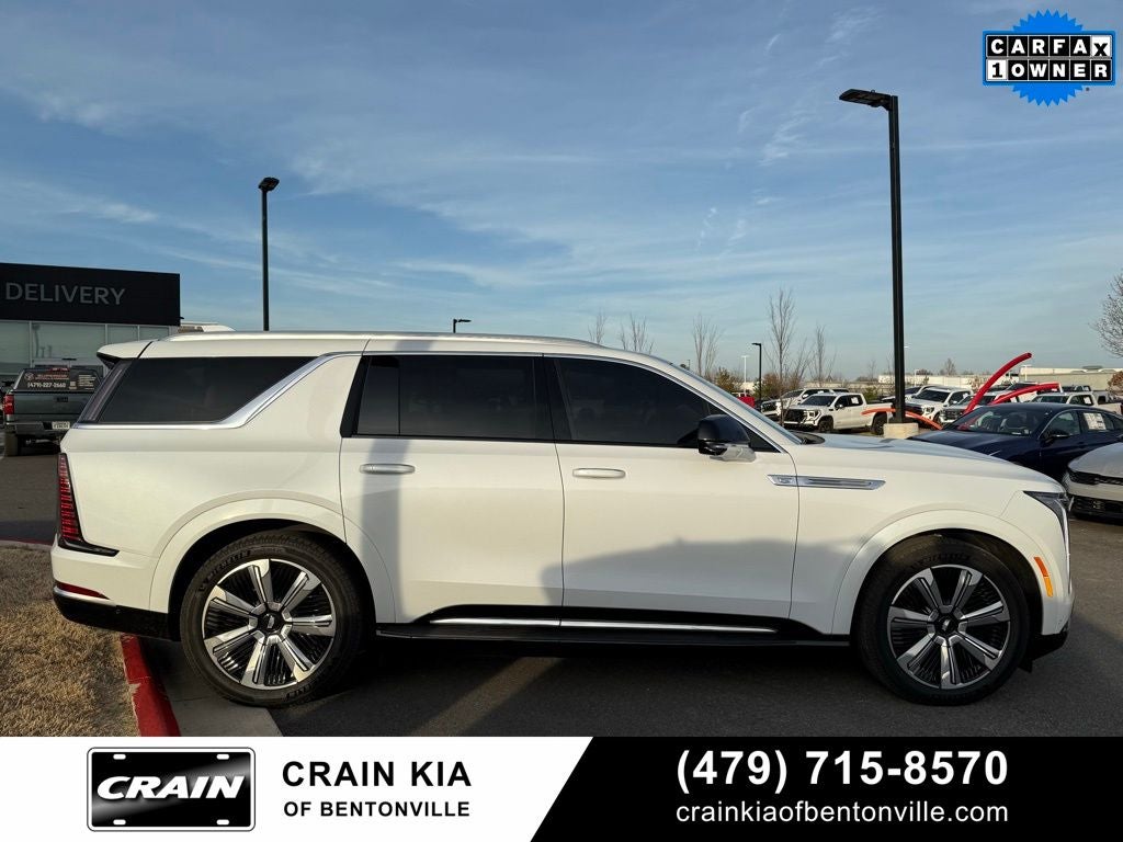 2026 Cadillac ESCALADE IQL Premium Luxury - $156,315 MSRP - AWD / PANORAMIC SUNROOF